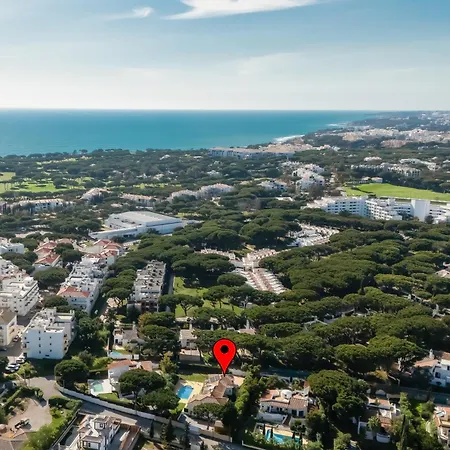 Exclusive Toulouse With Pool In Falesia Algarve