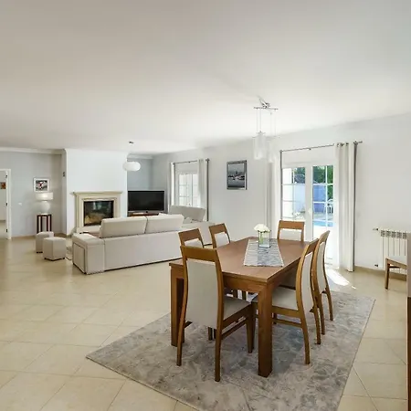 Exclusive Toulouse With Pool In Falesia Algarve Villa
